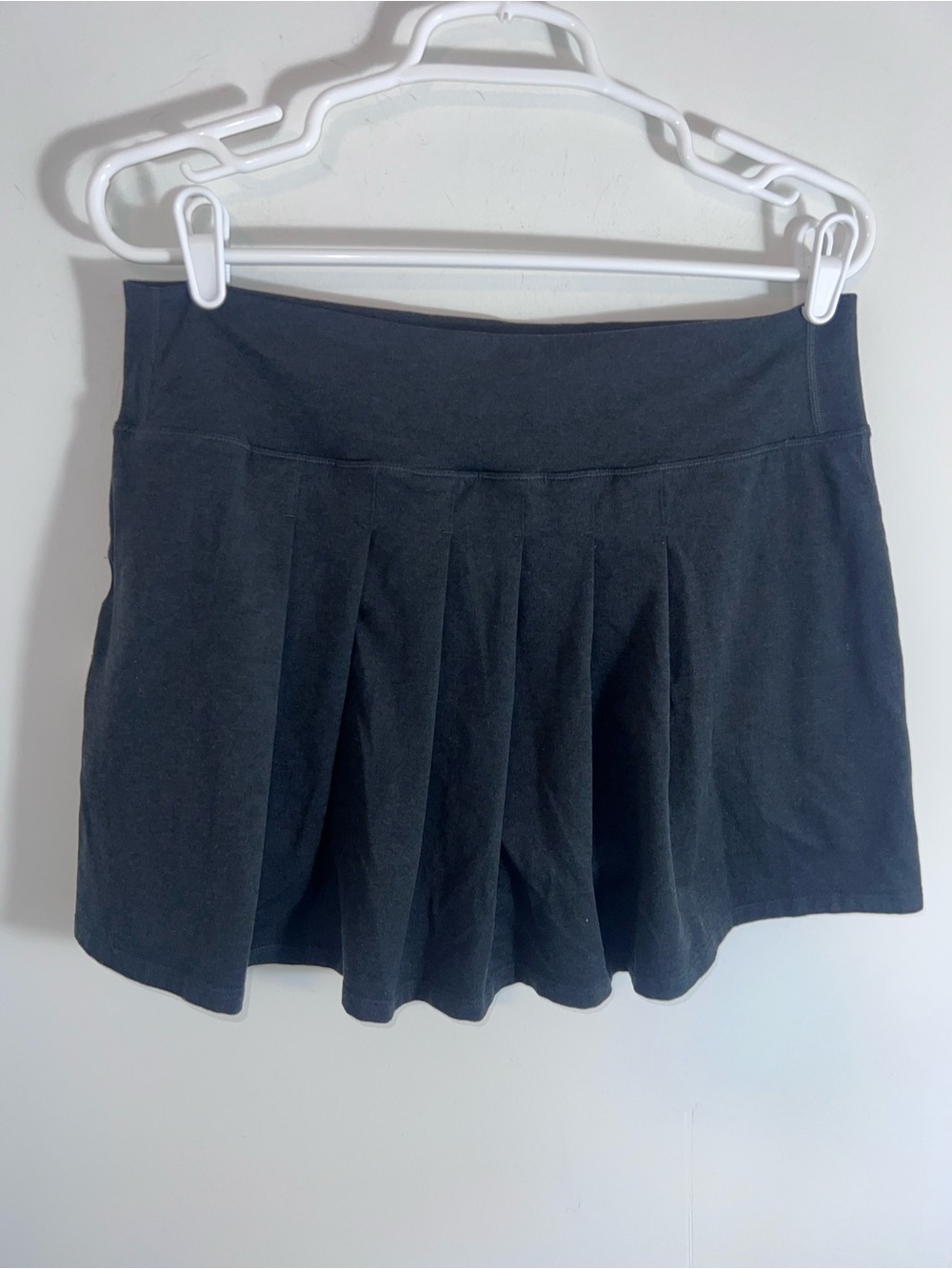 Vuori skort - Women's Black Skirt with Built-In Shorts XL - Picture 9 of 10